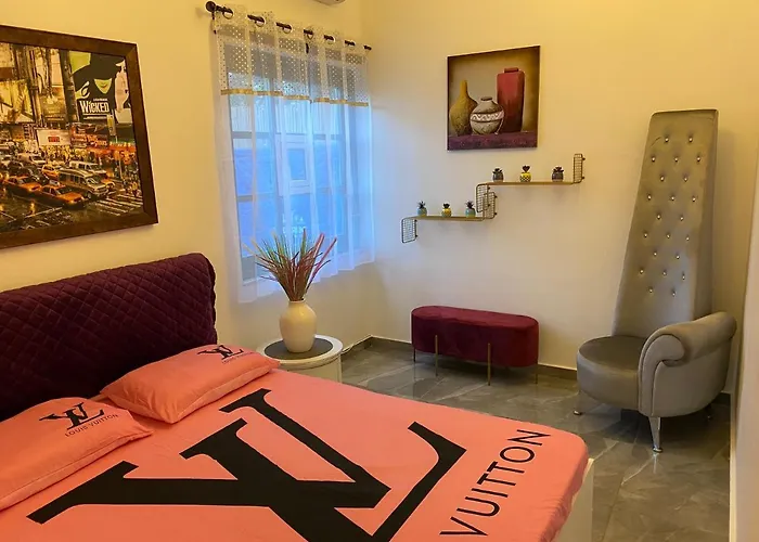 Villa Elie