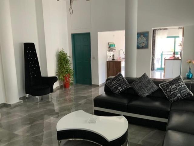Villa Elie